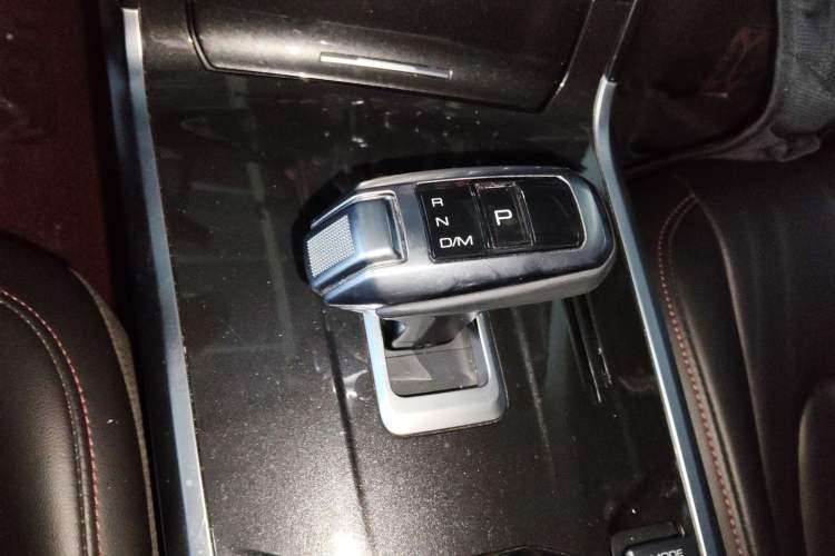 Used Haval H4 2018 Blue Label 1.3 GDIT DCT Fashion Edition Gear Lever