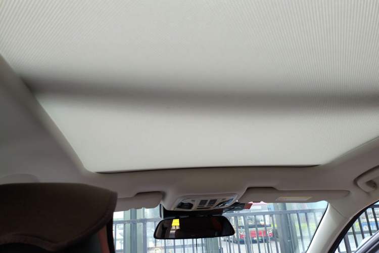 Used Haval H4 2018 Red-Label 1.5 GDIT DCT Fashion Edition Headliner