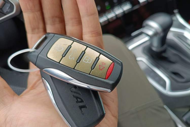 Used Haval H4 2018 Blue Label 1.5 GDIT DCT Fashion Edition Interior 1