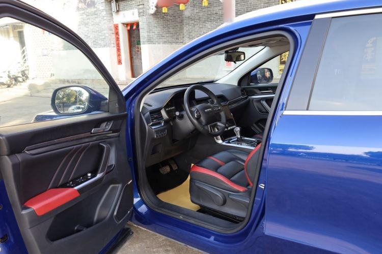 Used Haval H4 2018 Red-Label 1.5 GDIT DCT Fashion Edition Interior 1