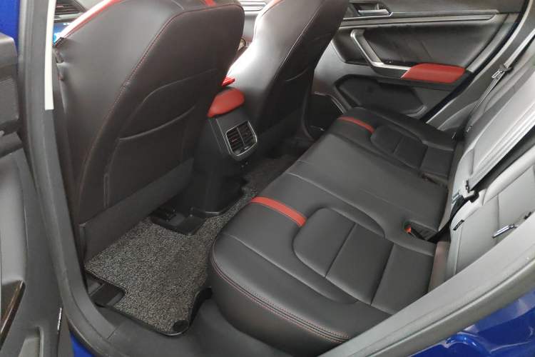 Used Haval H4 2018 Blue Label 1.5 GDIT DCT Fashion Edition Interior 4