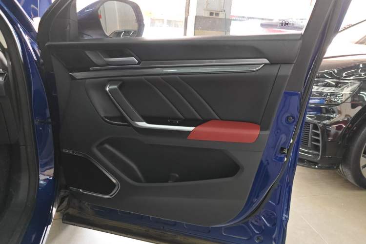 Used Haval H4 2018 Blue Label 1.5 GDIT DCT Fashion Edition Interior 5