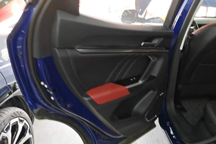Used Haval H4 2018 Blue Label 1.5 GDIT DCT Fashion Edition Interior 8