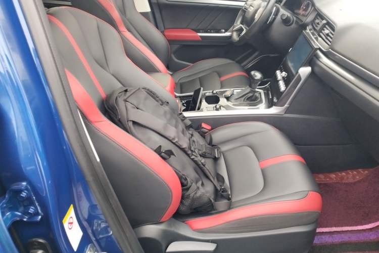 Used Haval H4 2018 Blue Label 1.5 GDIT DCT Fashion Edition Right Front Seat