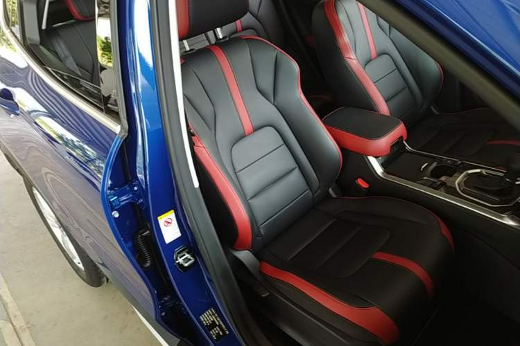 Used Haval H4 2018 Red-Label 1.5 GDIT DCT Fashion Edition Right Front Seat