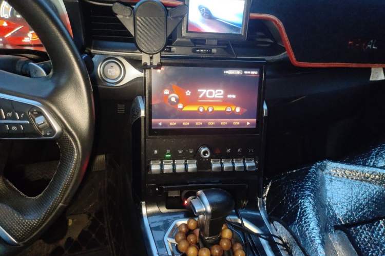 Used Haval H4 2018 Red-Label 1.5 GDIT DCT Fashion Edition Audio And AC Panel