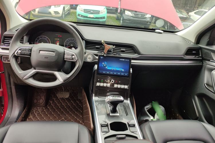Used Haval H4 2018 Red-Label 1.3 GDIT DCT Fashion Edition Center Console