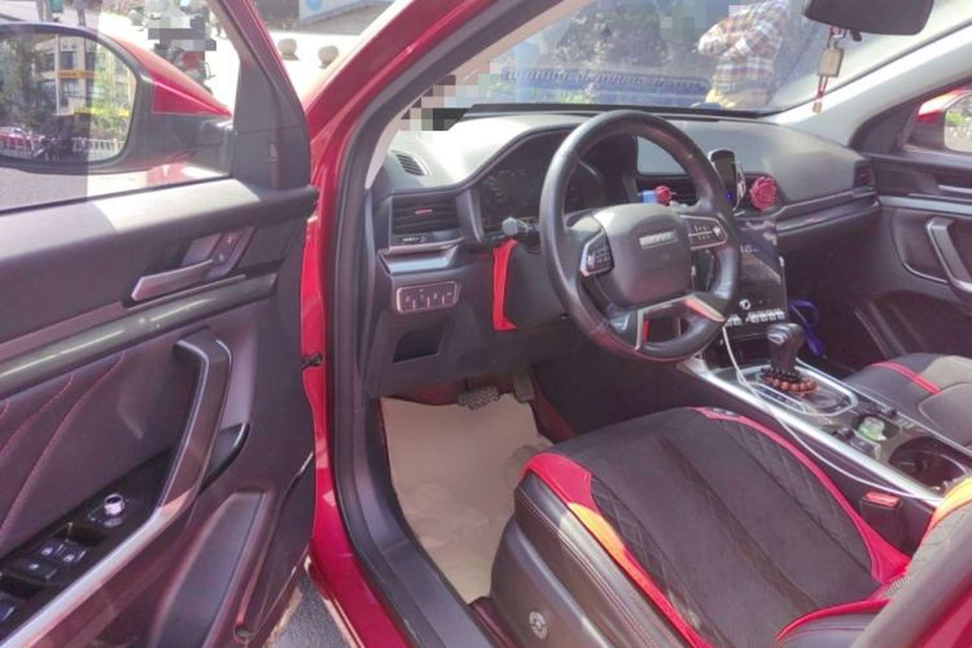 Used Haval H4 2018 Red-Label 1.5 GDIT DCT Fashion Edition Driver Seat