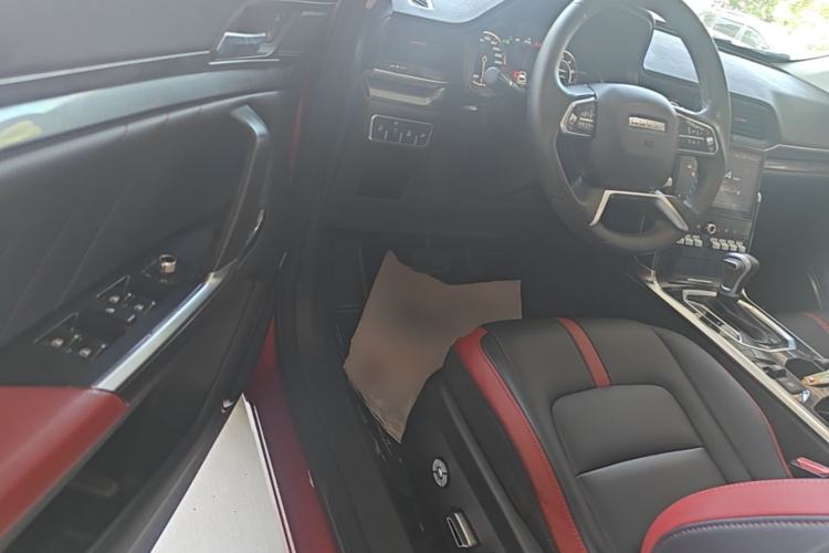 Used Haval H4 2018 Red-Label 1.5 GDIT DCT Fashion Edition Driver Seat