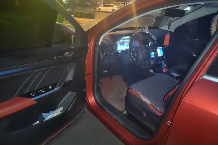 Used Haval H4 2018 Red-Label 1.5 GDIT DCT Fashion Edition Driver Seat