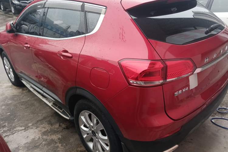 Used Haval H4 2018 Blue Label 1.5 GDIT DCT Fashion Edition Exterior 2