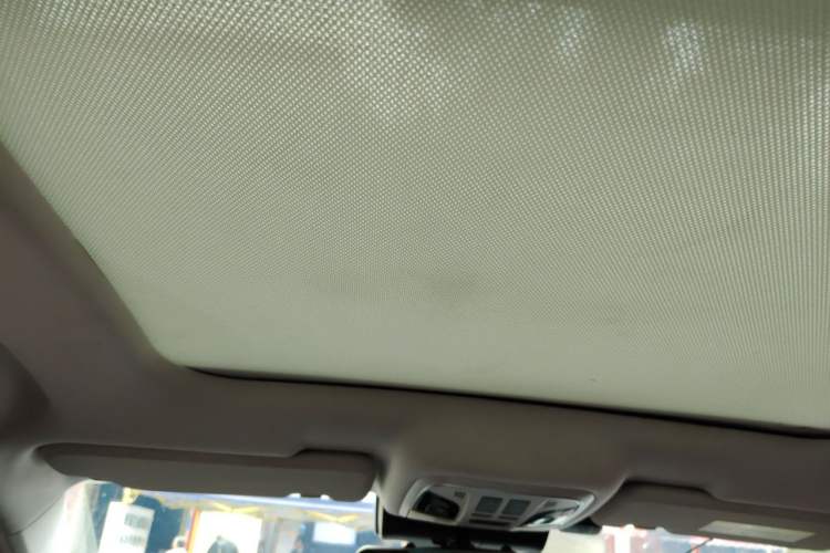 Used Haval H4 2018 Red-Label 1.5 GDIT DCT Fashion Edition Headliner