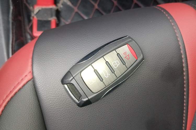 Used Haval H4 2018 Blue Label 1.5 GDIT DCT Fashion Edition Interior 1