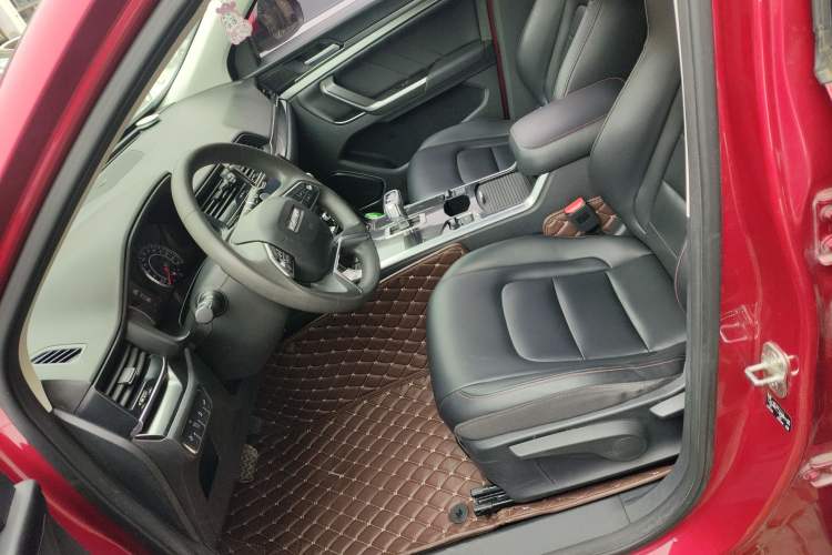 Used Haval H4 2018 Red-Label 1.3 GDIT DCT Fashion Edition Left Front Seat