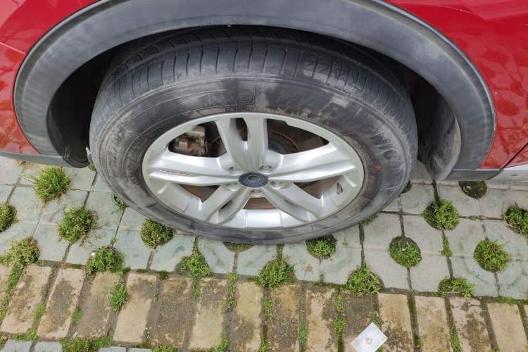 Used Haval H4 2018 Red-Label 1.3 GDIT DCT Fashion Edition Left Front Wheel Hub