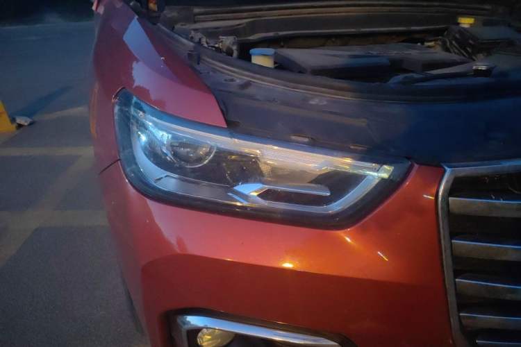 Used Haval H4 2018 Red-Label 1.5 GDIT DCT Fashion Edition Right Front Headlight