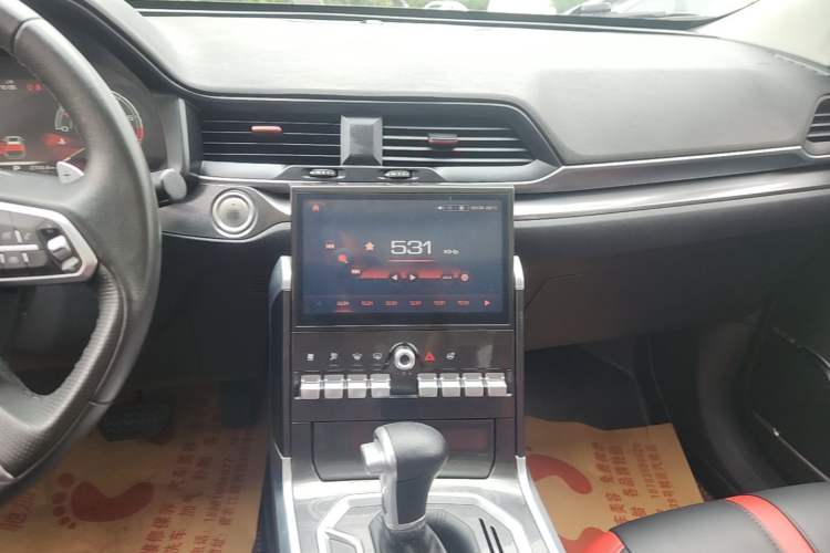 Used Haval H4 2018 Red-Label 1.5 GDIT DCT Fashion Edition Audio And AC Panel