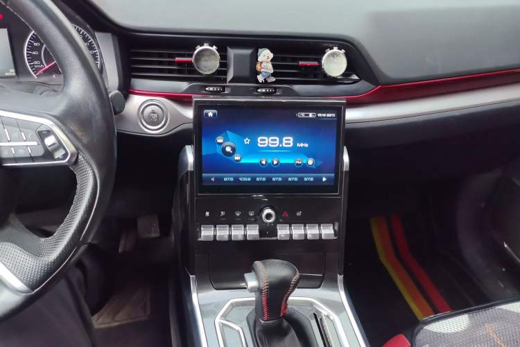 Used Haval H4 2018 Blue Label 1.5 GDIT DCT Fashion Edition Audio And AC Panel