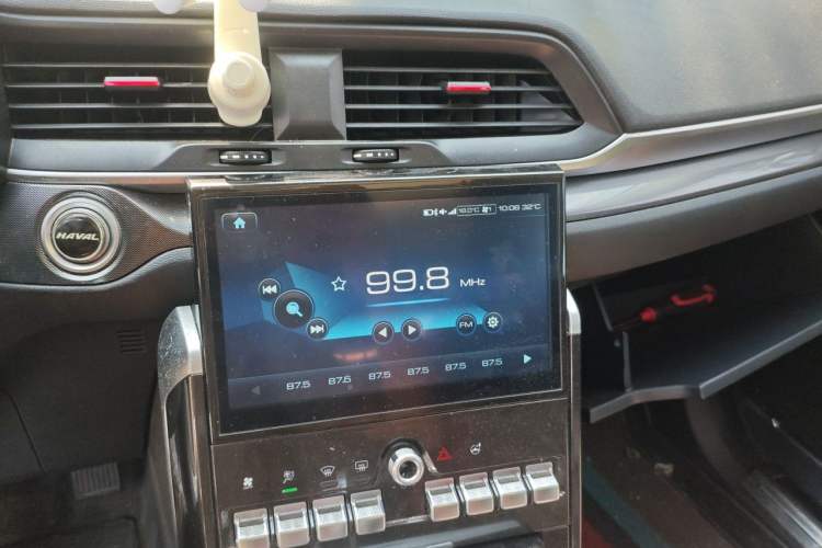 Used Haval H4 2018 Blue Label 1.5 GDIT DCT Fashion Edition Audio And AC Panel