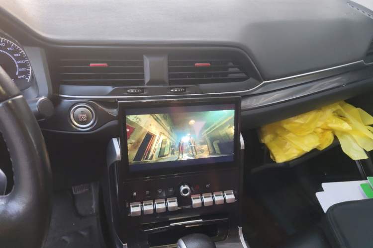 Used Haval H4 2018 Blue Label 1.5 GDIT DCT Fashion Edition Audio And AC Panel
