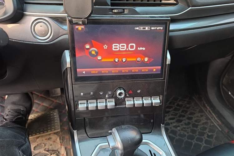 Used Haval H4 2018 Blue Label 1.5 GDIT DCT Fashion Edition Audio And AC Panel