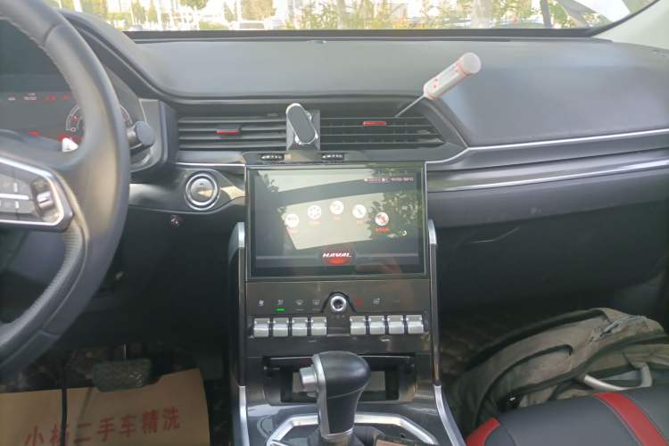 Used Haval H4 2018 Red-Label 1.5 GDIT DCT Fashion Edition Audio And AC Panel