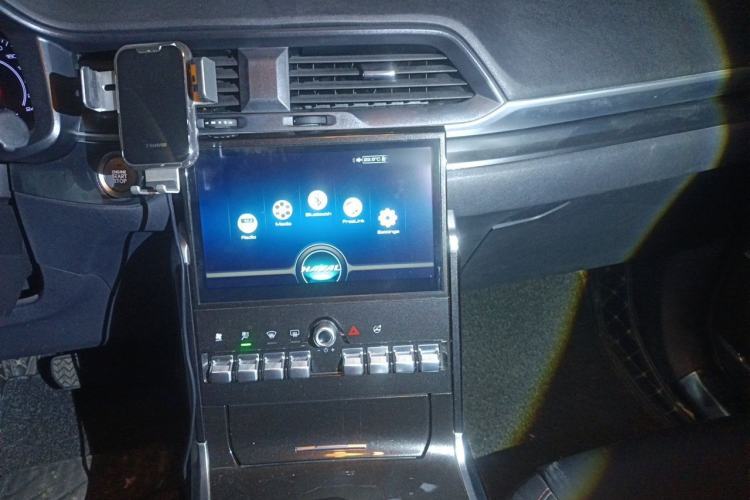 Used Haval H4 2018 Blue Label 1.3 GDIT DCT Fashion Edition Audio And AC Panel
