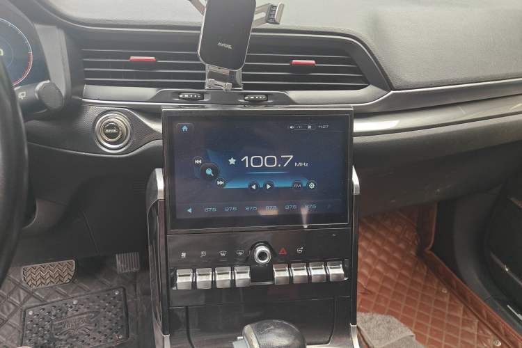 Used Haval H4 2018 Blue Label 1.5 GDIT DCT Fashion Edition Audio And AC Panel