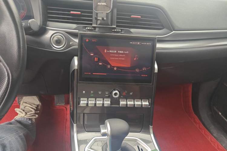 Used Haval H4 2018 Red-Label 1.5 GDIT DCT Fashion Edition Audio And AC Panel