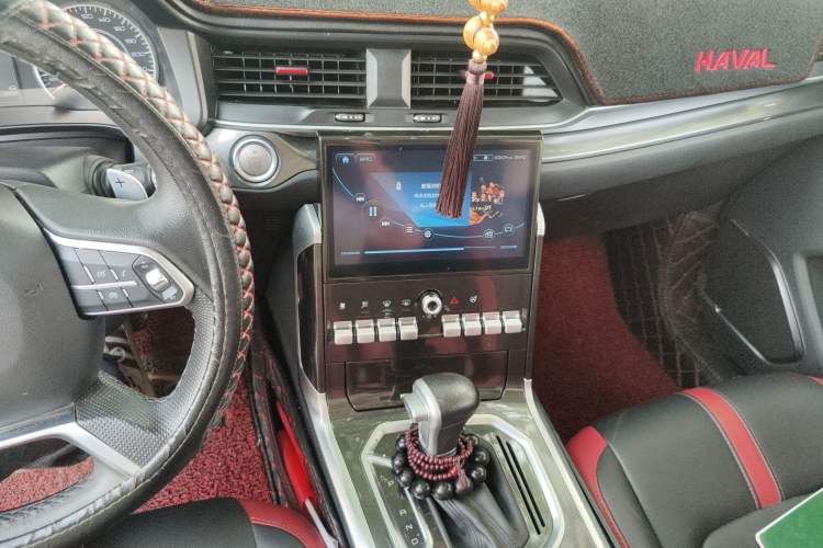 Used Haval H4 2018 Red-Label 1.5 GDIT DCT Fashion Edition Audio And AC Panel
