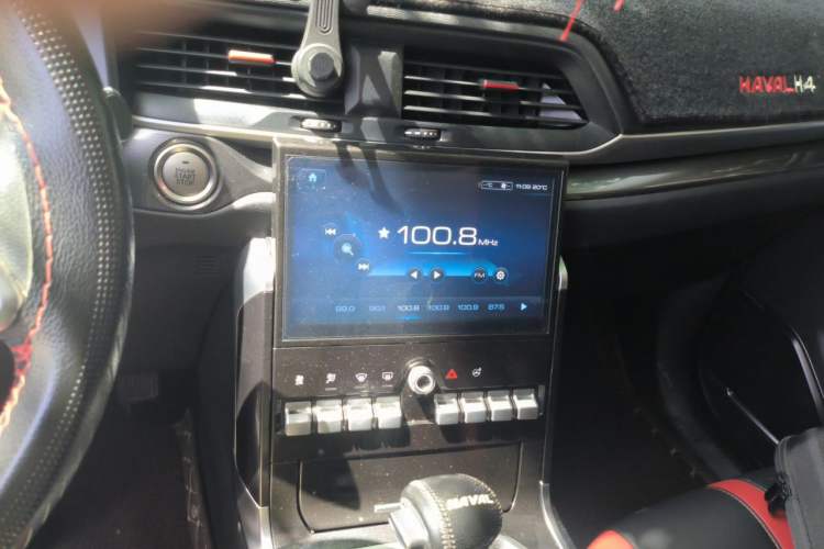 Used Haval H4 2018 Red-Label 1.5 GDIT DCT Fashion Edition Audio And AC Panel