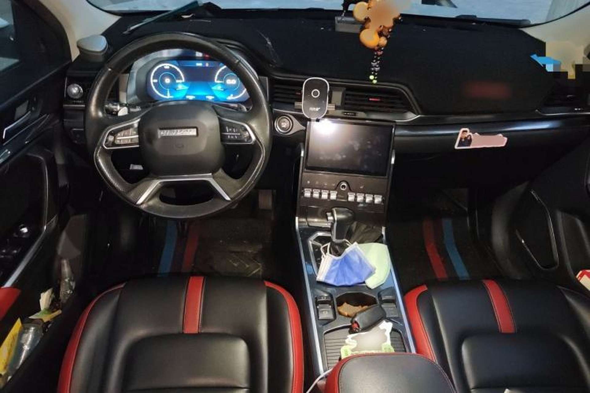 Used Haval H4 2018 Blue Label 1.5 GDIT DCT Fashion Edition Center Console