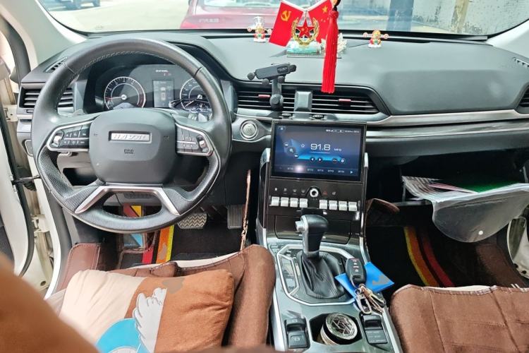 Used Haval H4 2018 Blue Label 1.5 GDIT DCT Fashion Edition Center Console