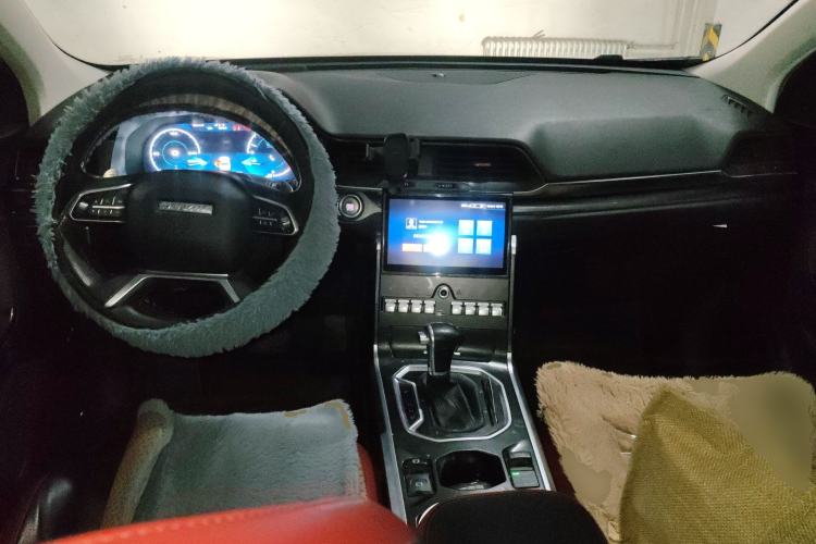 Used Haval H4 2018 Blue Label 1.5 GDIT DCT Fashion Edition Center Console
