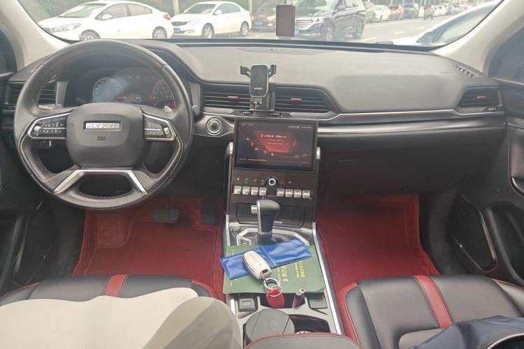 Used Haval H4 2018 Red-Label 1.5 GDIT DCT Fashion Edition Center Console