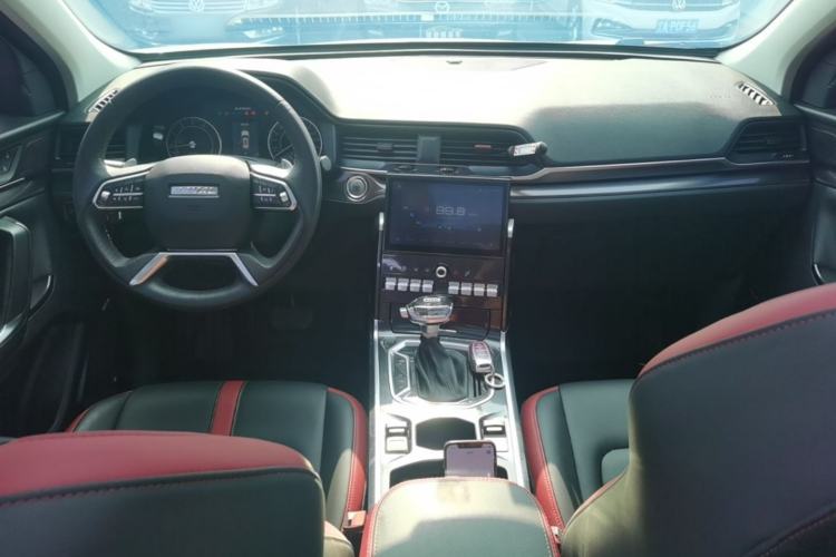 Used Haval H4 2018 Blue Label 1.5 GDIT DCT Fashion Edition Center Console
