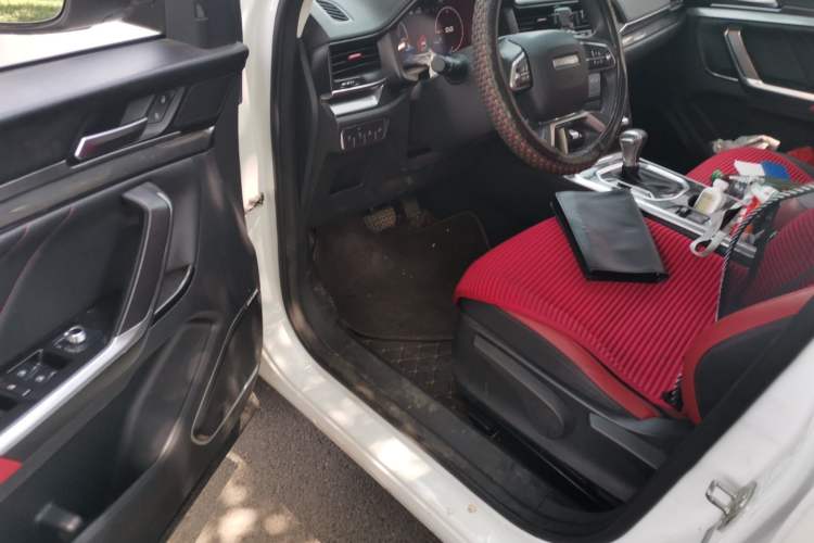 Used Haval H4 2018 Red-Label 1.5 GDIT DCT Fashion Edition Driver Seat