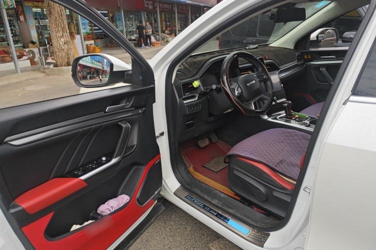 Used Haval H4 2018 Blue Label 1.5 GDIT DCT Fashion Edition Driver Seat