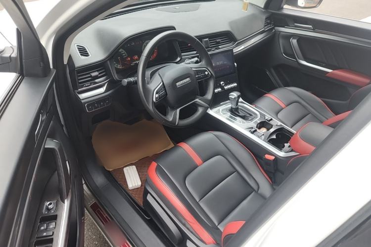 Used Haval H4 2018 Red-Label 1.5 GDIT DCT Fashion Edition Driver Seat