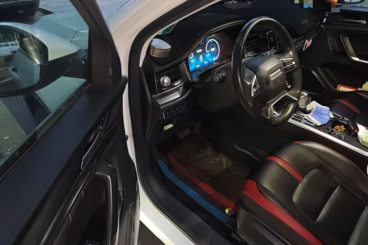 Used Haval H4 2018 Blue Label 1.5 GDIT DCT Fashion Edition Driver Seat