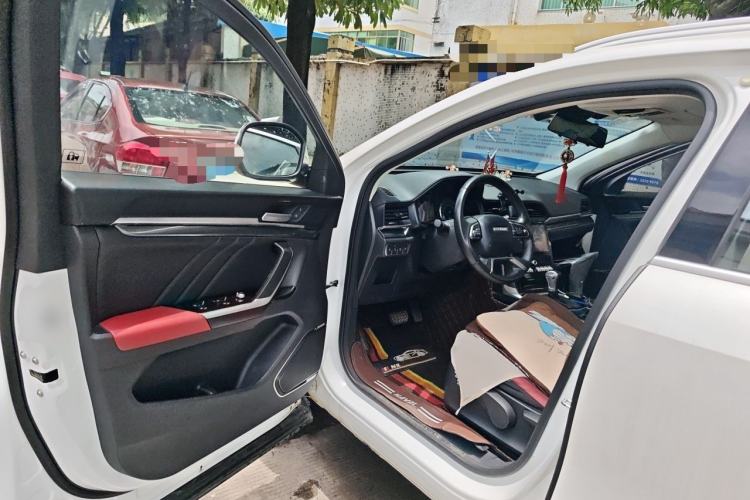 Used Haval H4 2018 Blue Label 1.5 GDIT DCT Fashion Edition Driver Seat