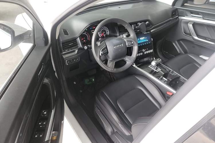 Used Haval H4 2018 Red-Label 1.3 GDIT DCT Fashion Edition Driver Seat