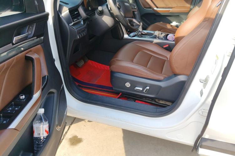 Used Haval H4 2018 Red-Label 1.5 GDIT DCT Fashion Edition Driver Seat