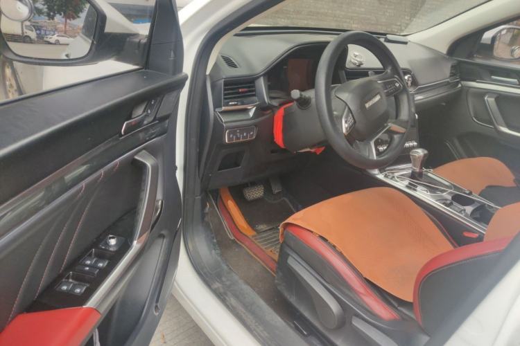 Used Haval H4 2018 Red-Label 1.5 GDIT DCT Fashion Edition Driver Seat