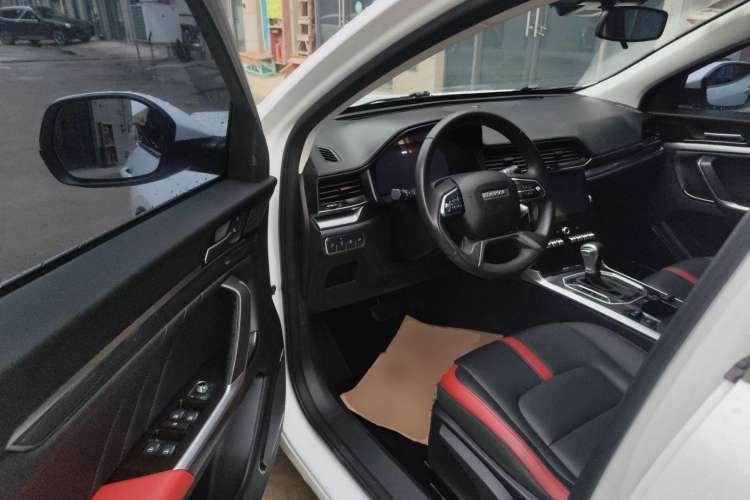 Used Haval H4 2018 Red-Label 1.5 GDIT DCT Fashion Edition Driver Seat