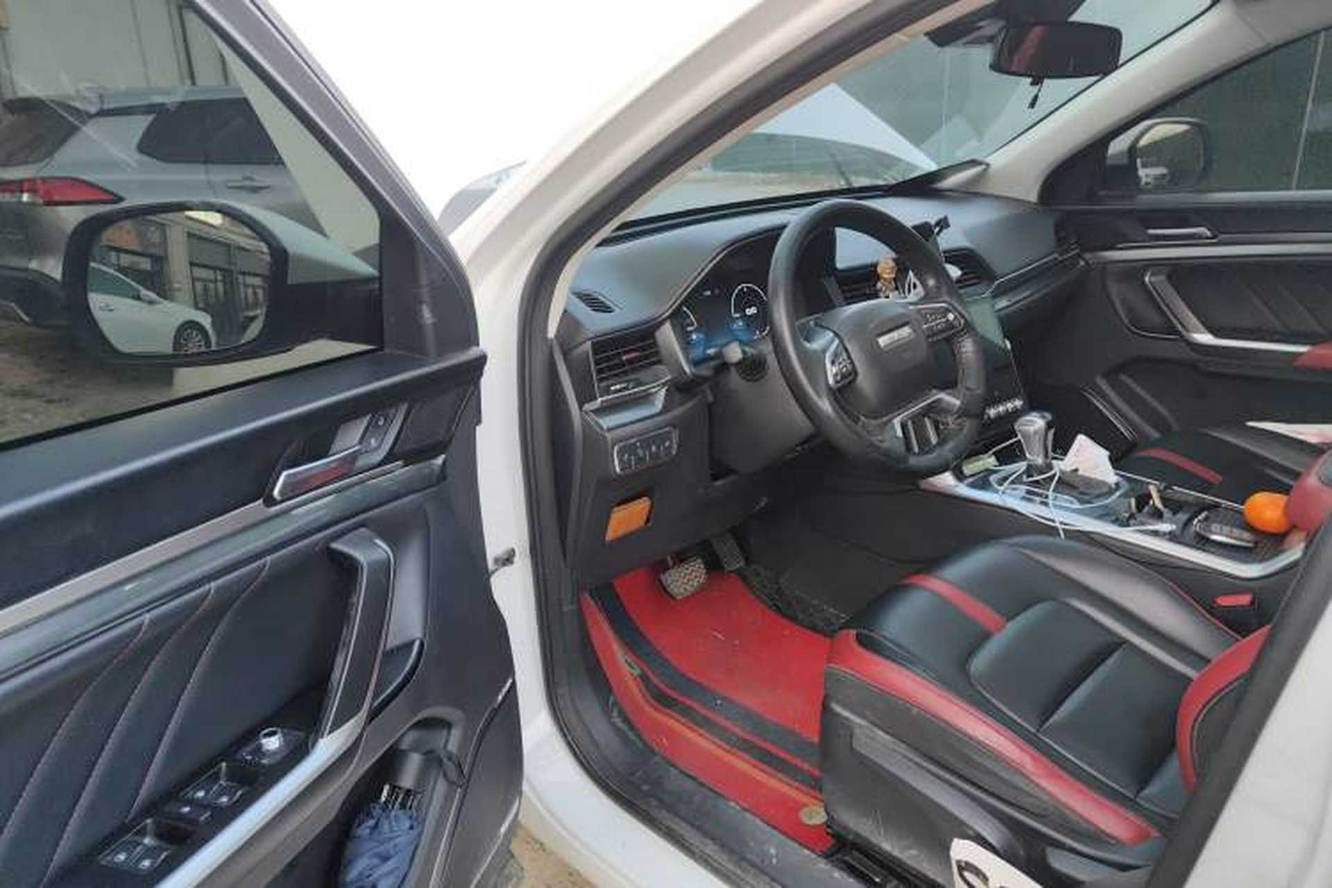 Used Haval H4 2018 Red-Label 1.5 GDIT DCT Fashion Edition Driver Seat