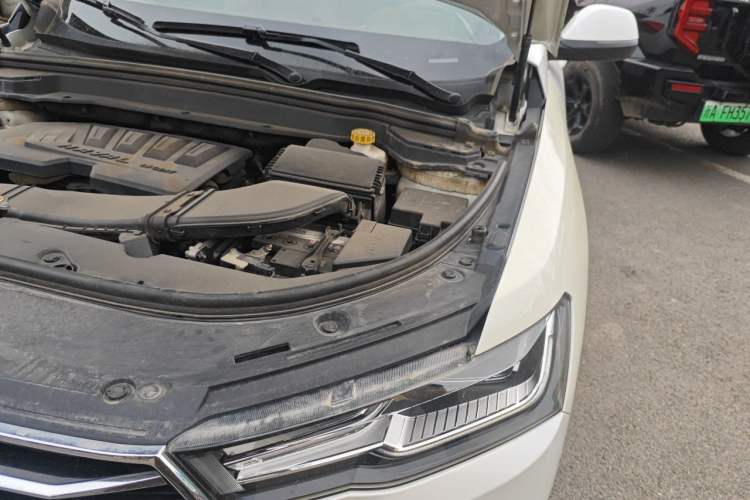 Used Haval H4 2018 Blue Label 1.5 GDIT DCT Fashion Edition Engine Bay Left