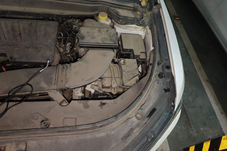 Used Haval H4 2018 Blue Label 1.5 GDIT DCT Fashion Edition Engine Bay Left