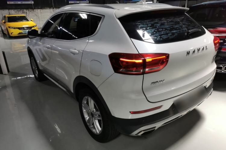 Used Haval H4 2018 Red-Label 1.5 GDIT DCT Fashion Edition Exterior 2
