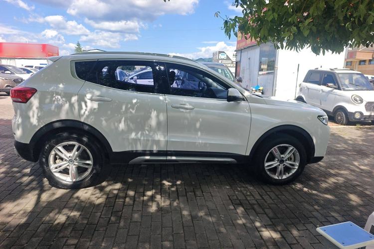 Used Haval H4 2018 Red-Label 1.5 GDIT DCT Fashion Edition Exterior 2